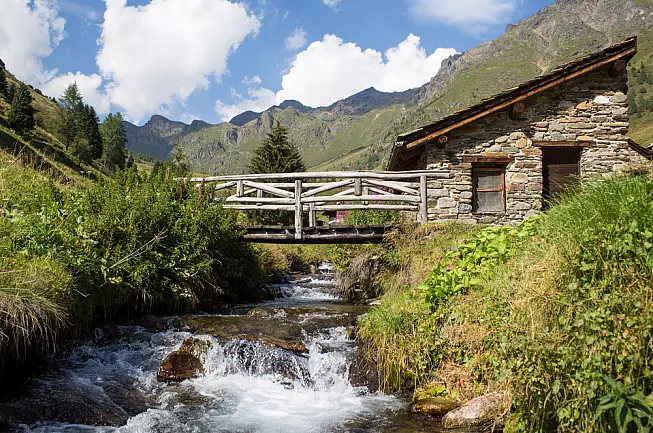 Ponte di Legno è una delle destinazioni più belle del Trentino Alto Adige da raggiungere su due ruote