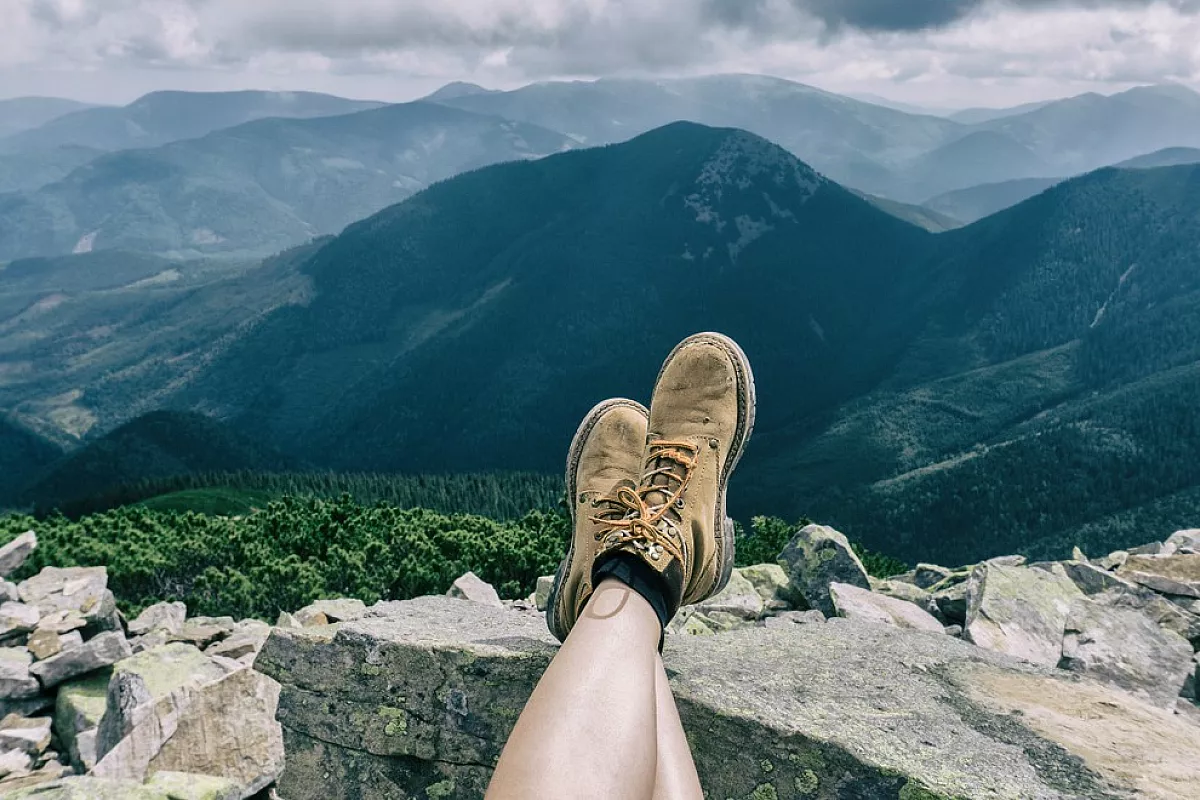 abbigliamento da trekking al femminile