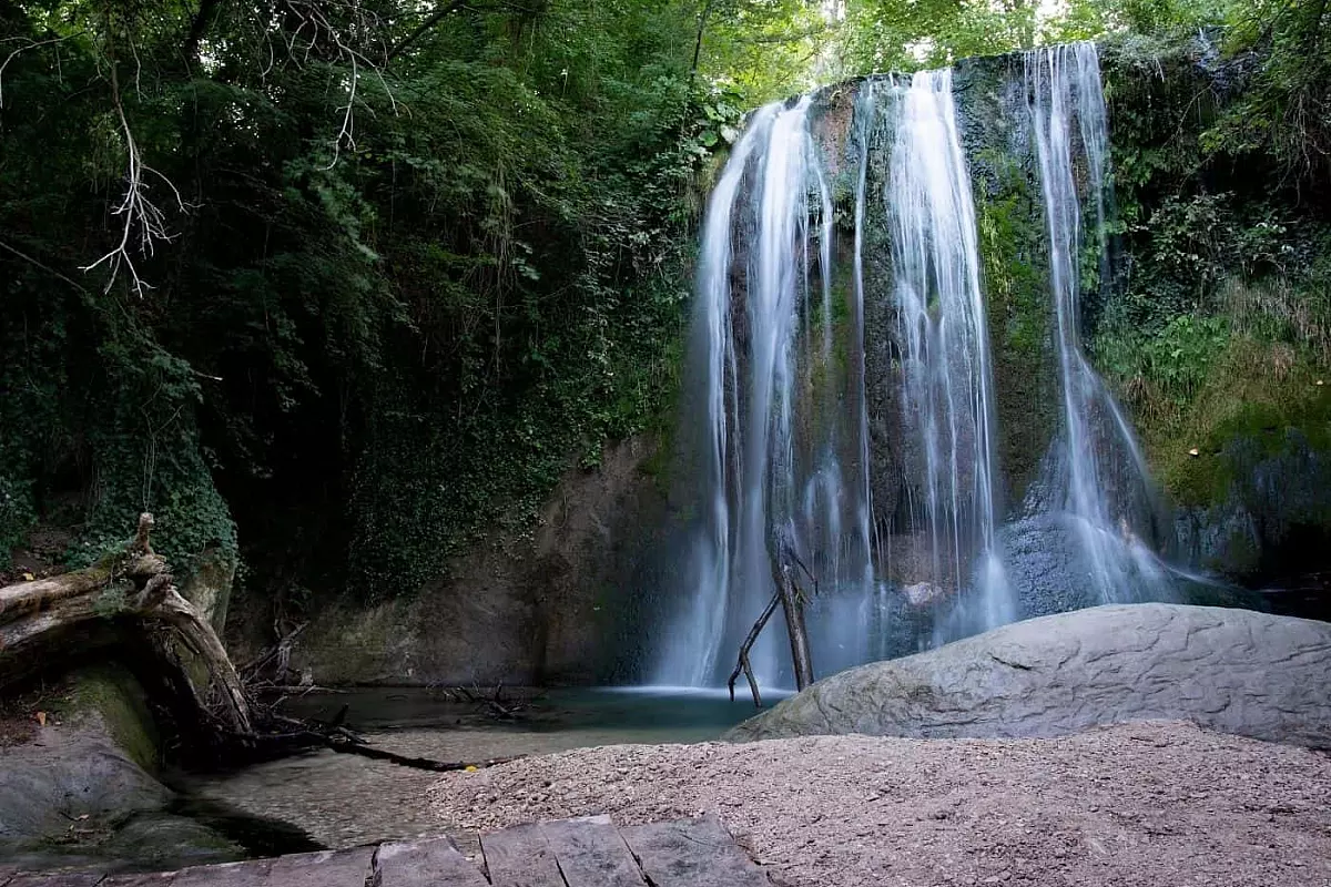 https://www.sarnanoturismo.it/la-via-delle-cascate-perdute/