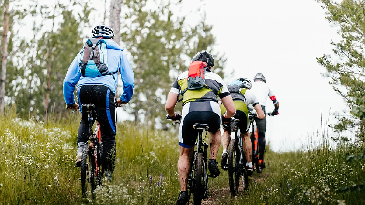 Zaino o marsupio, viaggio in MTB