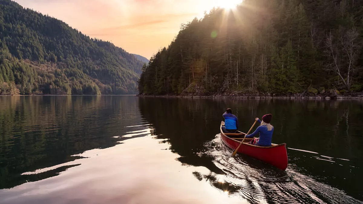 Canoa o Kayak? Le differenze e come scegliere quella giusta