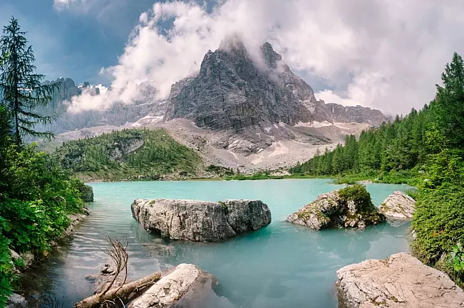 Lago di Sorapis, da vicino
