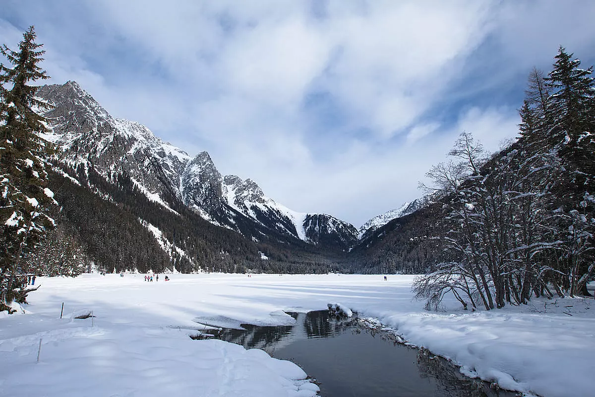 laghi ghiacciati