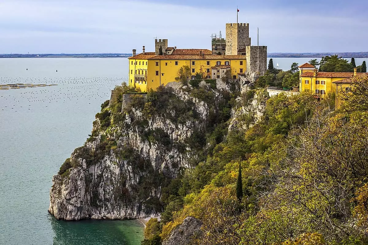 Castello di Duino sul Golfo di Trieste - IS: 1463493517