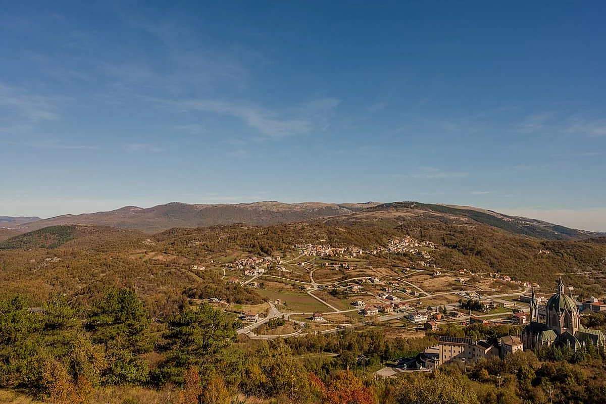 Castelpetroso vista dall'alto - IS: 2008244807