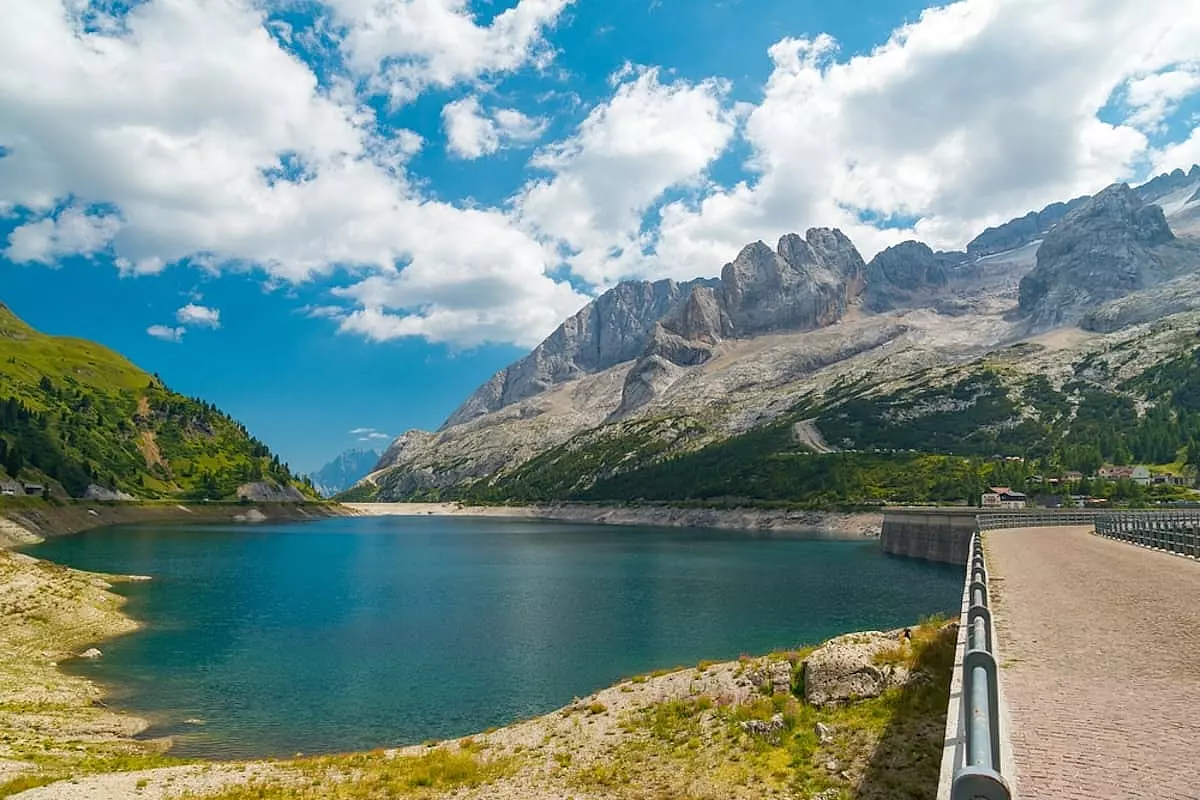 lago della Fedaia sotto la Marmolada