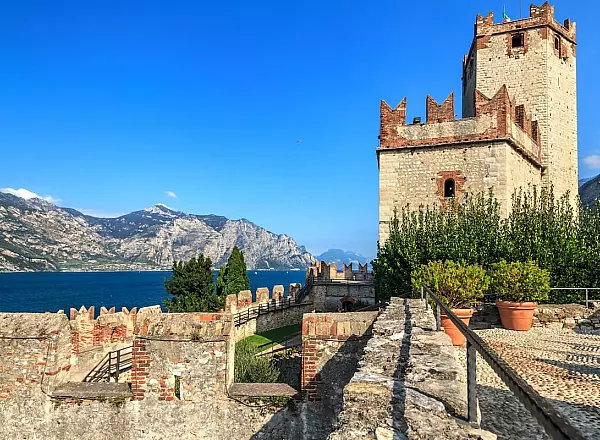 Il Castello Scaligero Di Malcesine Come Arrivare Ed I Percorsi Da Fare il-castello-scaligero-di-malcesine-come-arrivare-ed-i-percorsi-da-fare