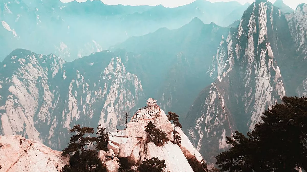 Vista spettacolare del Monte Hua Shan - IS: 1437457578