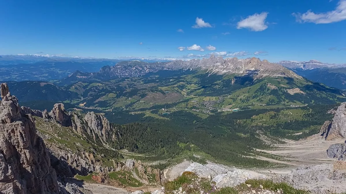 Bellissima vista panoramica delle cime del Catinaccio - SH: 2335922305
