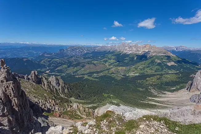 Bellissima vista panoramica delle cime del Catinaccio - SH: 2335922305
