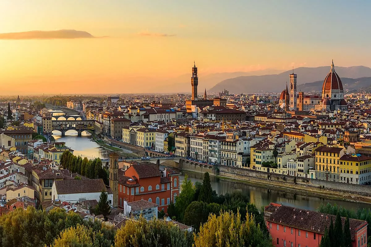 Stupenda vista aerea di Firenze al tramonto - IS: 1465539636