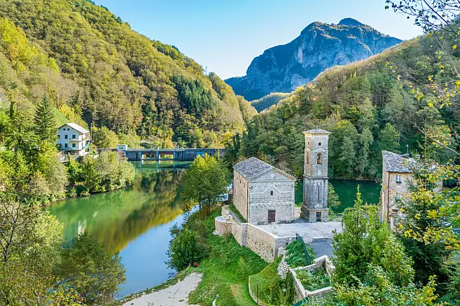 Isola Santa, in Toscana, dall'alto