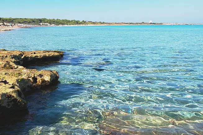 Costa rocciosa di Punta Pizzo, in Puglia