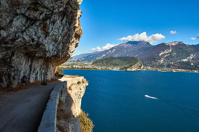 Sentiero del Ponale, Garda, Trento - cover