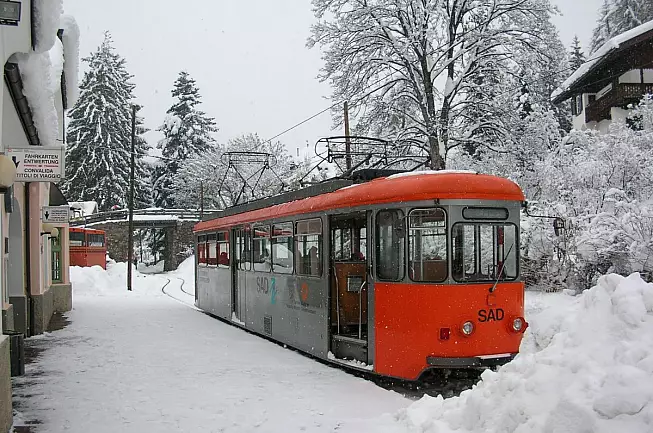 1875122245
