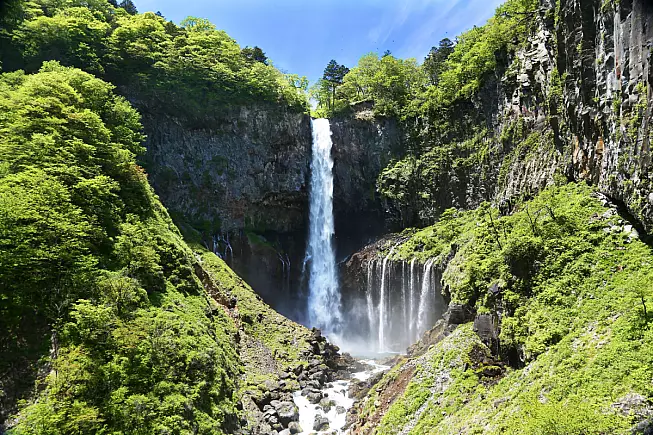 Cascate Kengon. Oku Nikko, Giappone. Shutterstock_1489564310