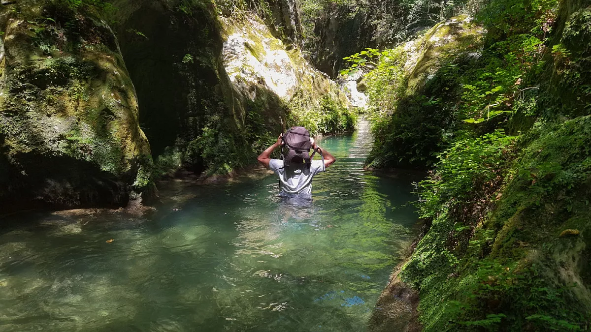 Gole del Farfa. Shutterstock_2179519045