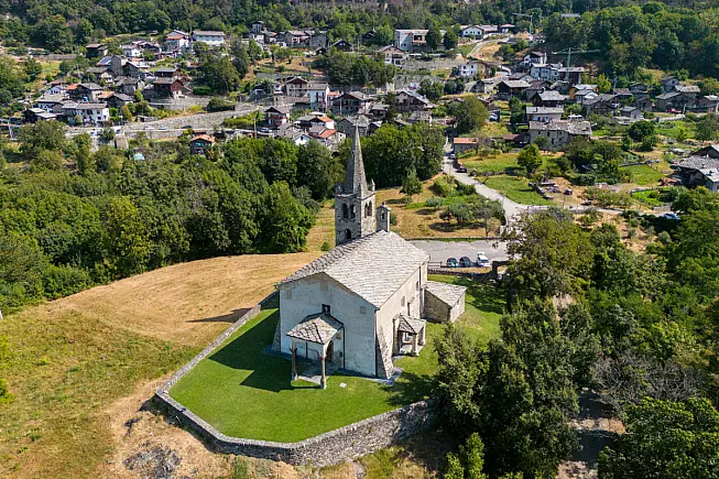 Chiesa di San Maurizio, Saint-Vincent. Shutterstock_2509184575