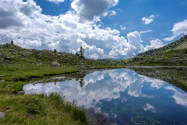 Lago di Juribrutto, o Lago di Iuribrutto. Shutterstock_1781389400