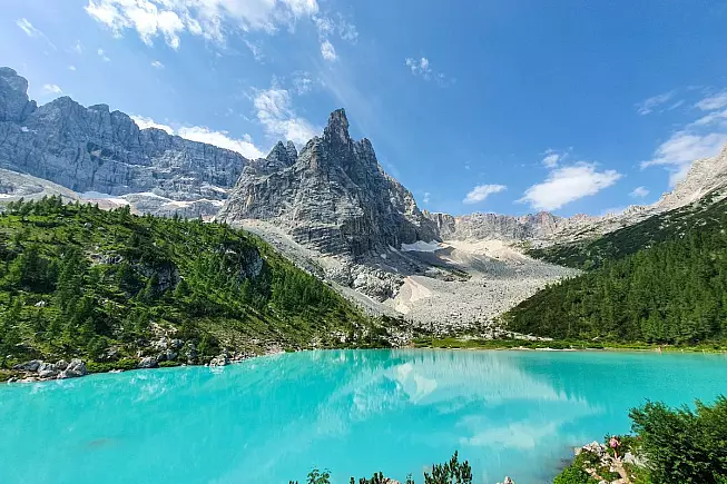 Lago di Sorapis. Shutterstock_2549978763