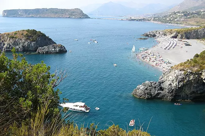 un_calabria-g79e14db1e_1280