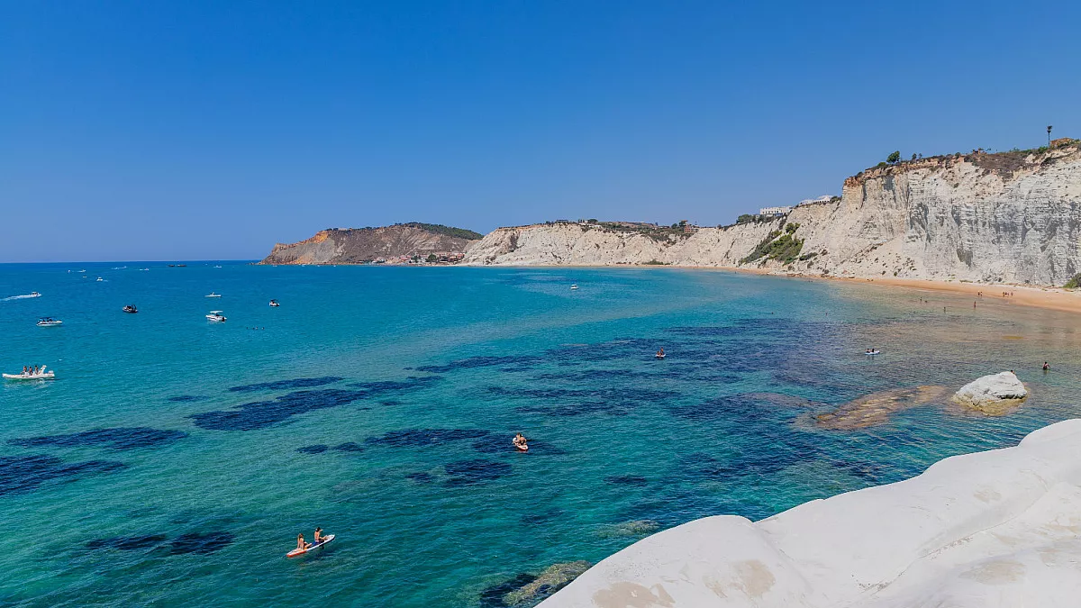 Scala dei Turchi. Falesia, Sicilia. Shutterstock_2613842579