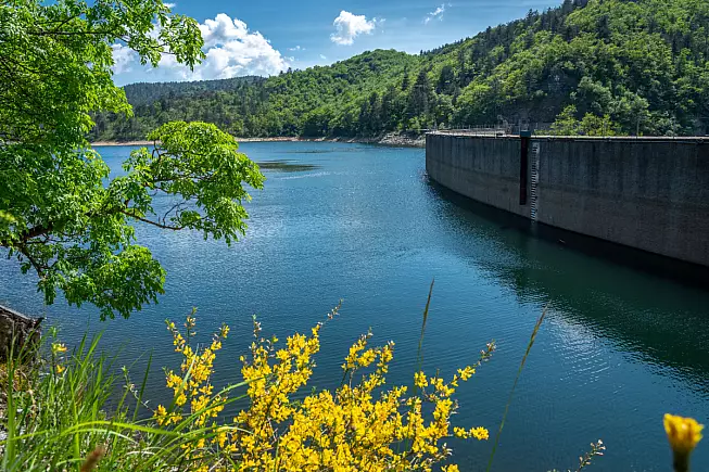 Laghi di Gorzente. Shutterstock_1748181050