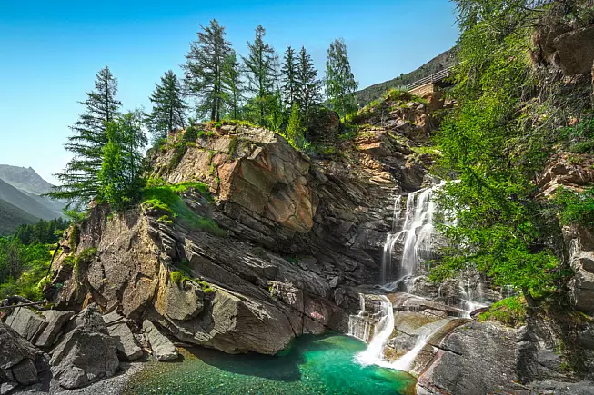 Cascate di Lillaz, Cogne, Valle d'Aosta, Parco Nazionale Gran Paradiso. Shutterstock_2527114591