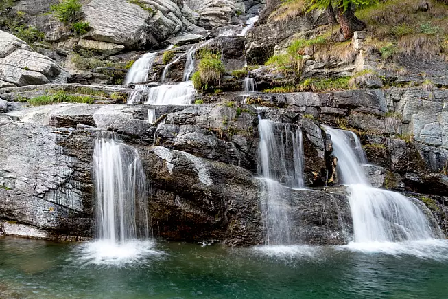 Cascate di Lillaz, Cogne, Valle d'Aosta. Shutterstock_1079117363