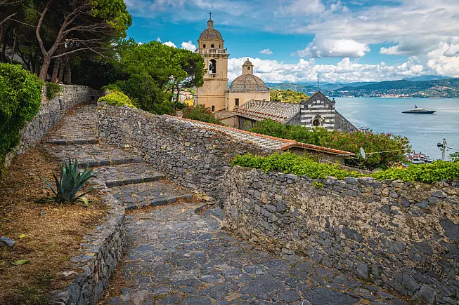 Portovenere, Golfo dei Poeti o Golfo della Spezia. Shutterstock_2253126315