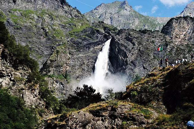 Cascate del Serio, Valbondione. Shutterstock_1768823069