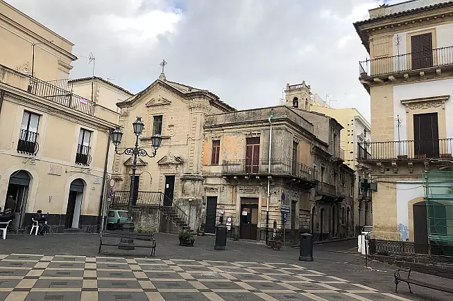 Madonna_della_Catena_(Militello_in_Val_di_Catania)_CC-BY-SA-4.0
