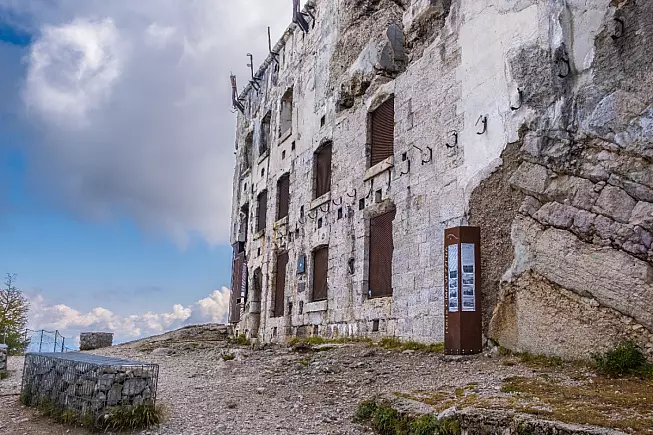 Forte Verle, Cima Vezzena, Trento. Shutterstock_2189043049