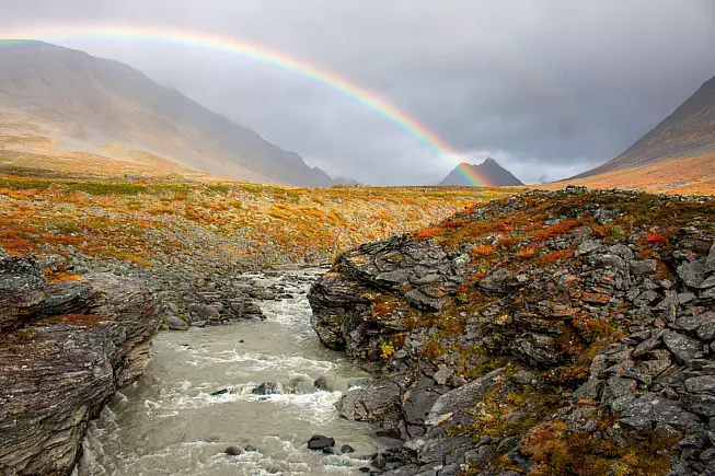 Kungsleden, fiume Guobirjohka che costeggia il Kungsleden, Svezia