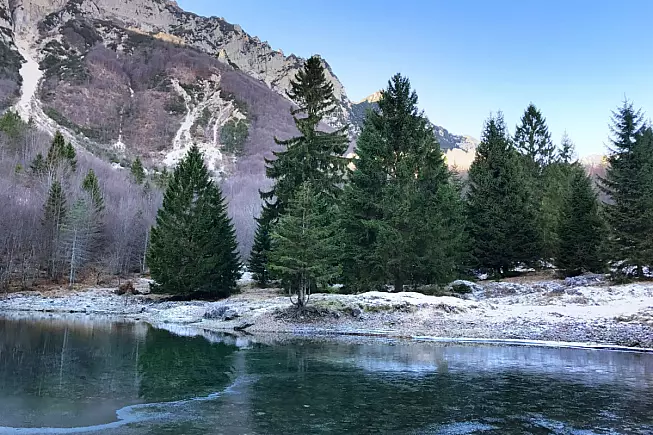 Lago Xea del Risso, o Lago Creme. Sentiero dei Grandi Alberi, Recoaro