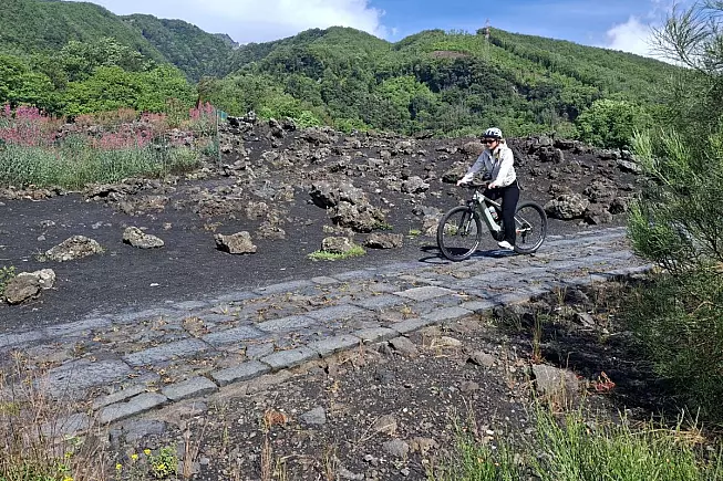 Etna sull'e-bike - foto di Andrea Scotto