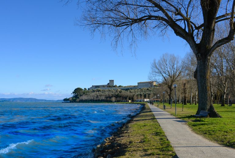 Quanto è Profondo Il Lago Trasimeno