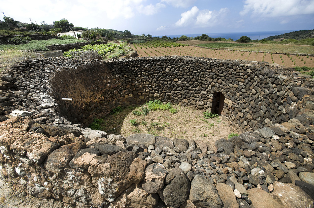 Trekking Pantelleria, archeologia