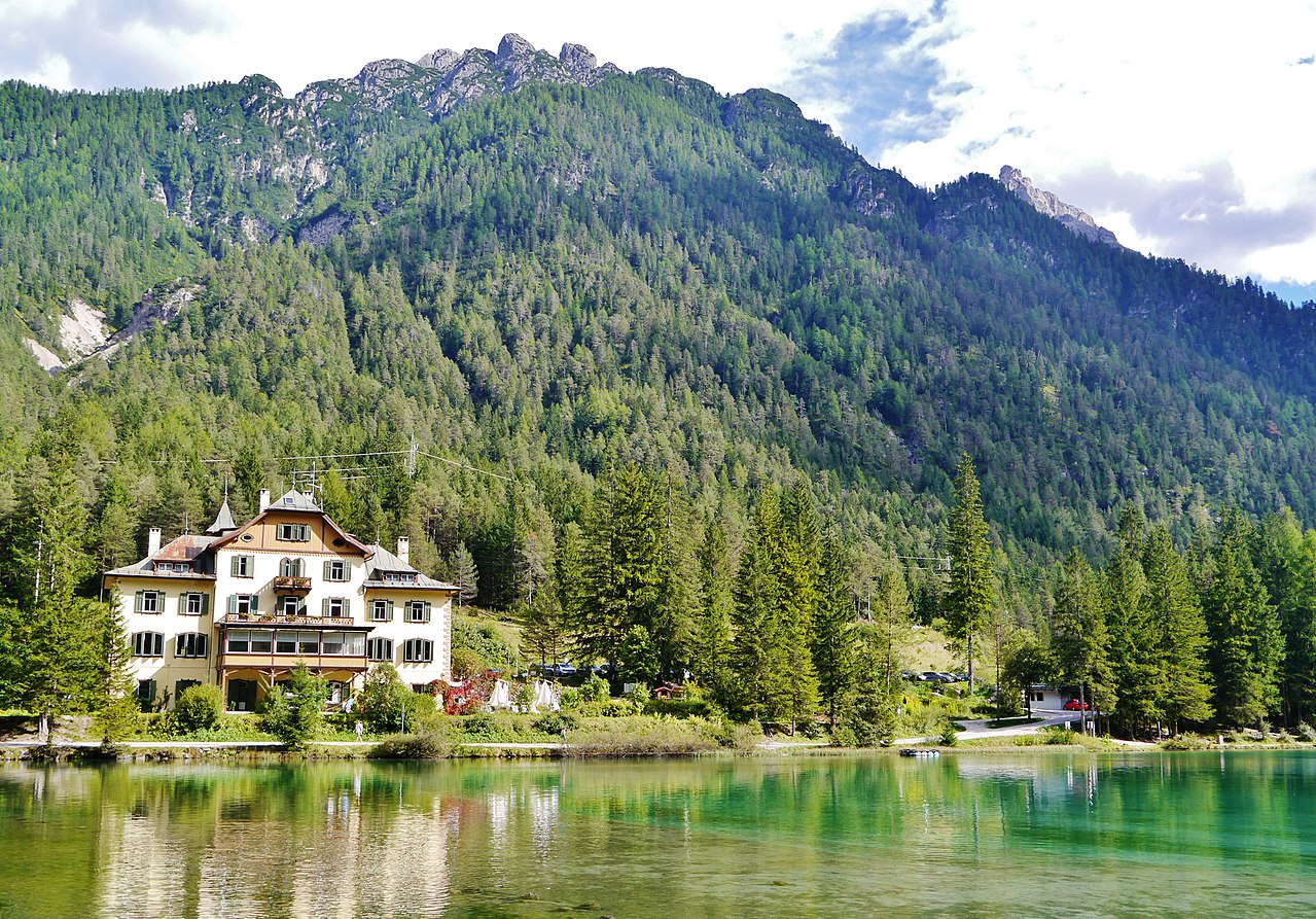 Lago Dobbiaco, natura