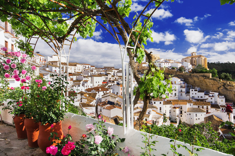 Setenil de las Bodegas, monumenti