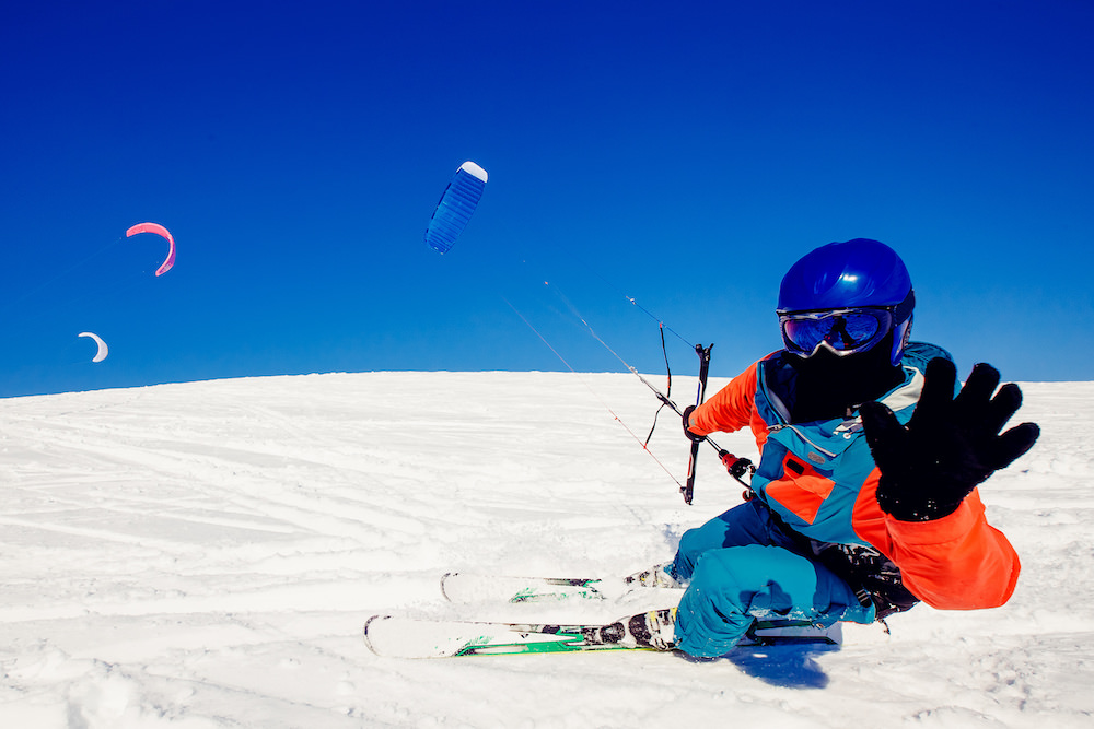 Cosa fare in montagna: Snowkite