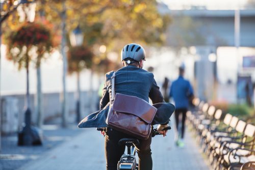 casco_ bici_ obbligatorio_1323592877