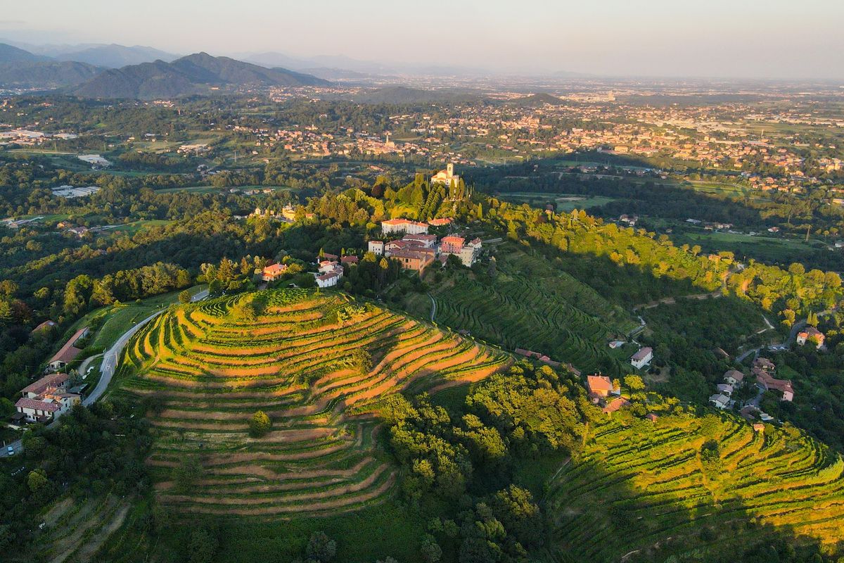 Anche L Italia Ha Le Sue Piramidi Scopriamole In Questo Bellissimo anche-l-italia-ha-le-sue-piramidi-scopriamole-in-questo-bellissimo